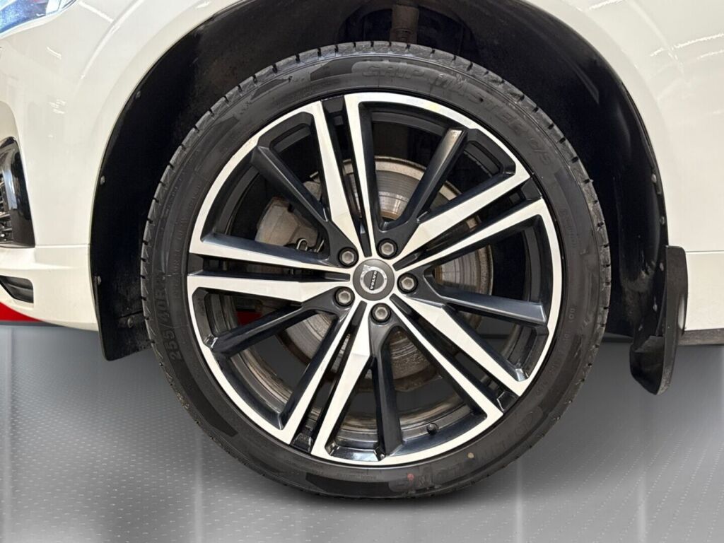 Volvo XC60 2018 Valkoinen