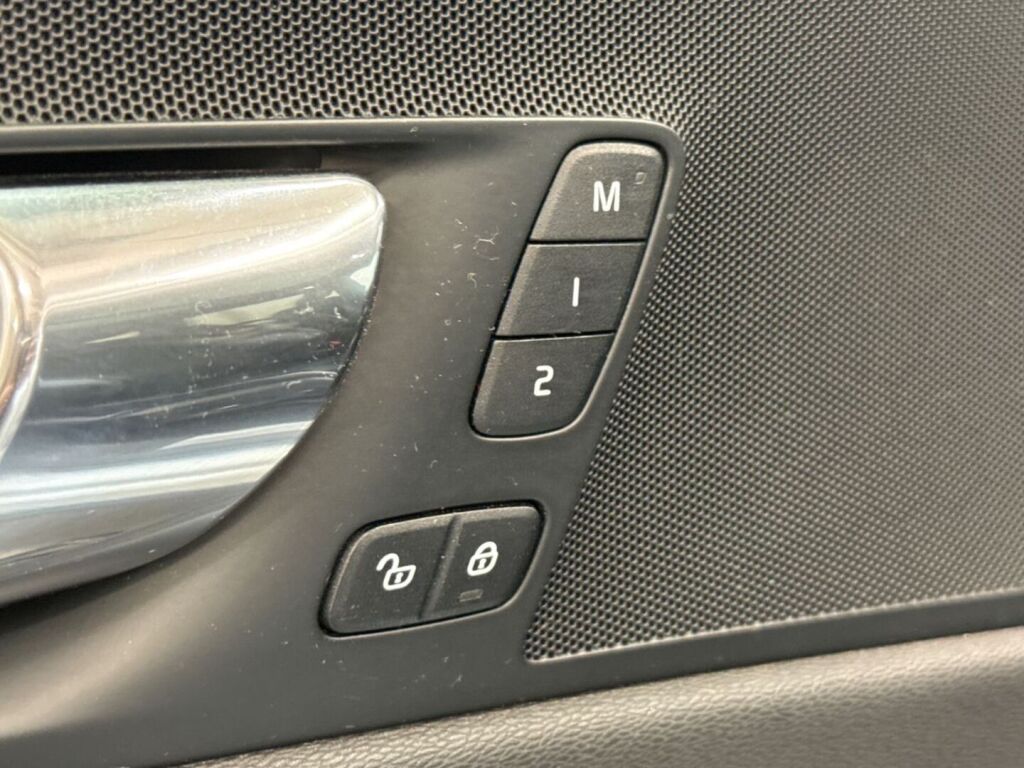 Volvo XC60 2018 Valkoinen