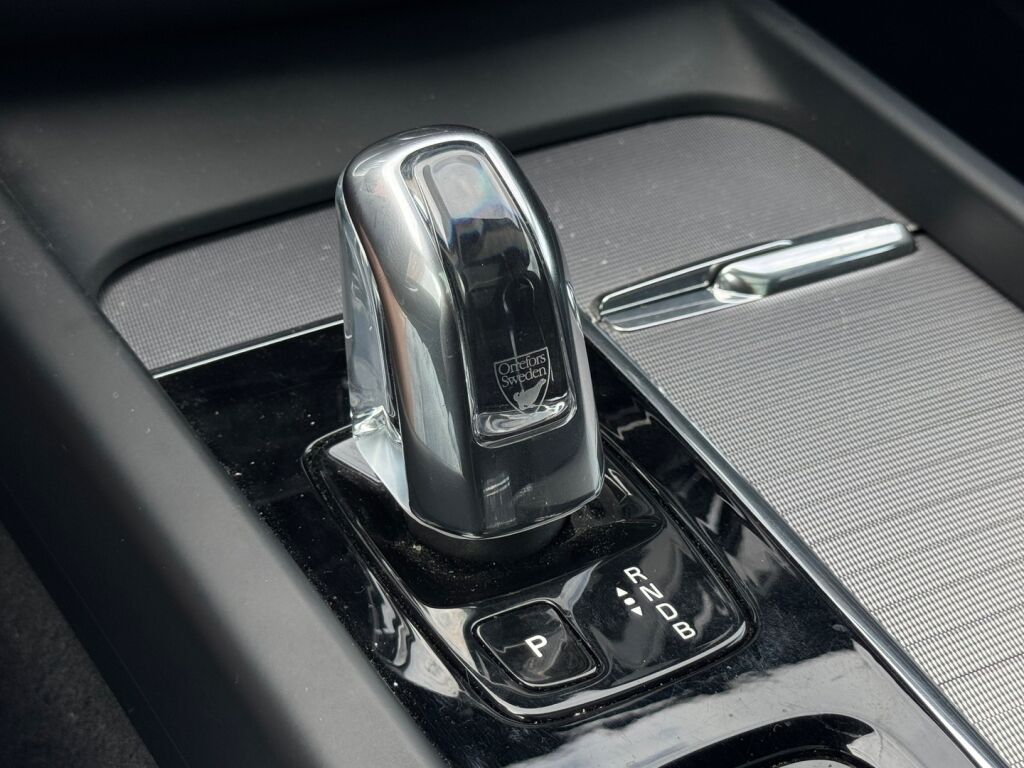 Volvo XC60 2018 Valkoinen