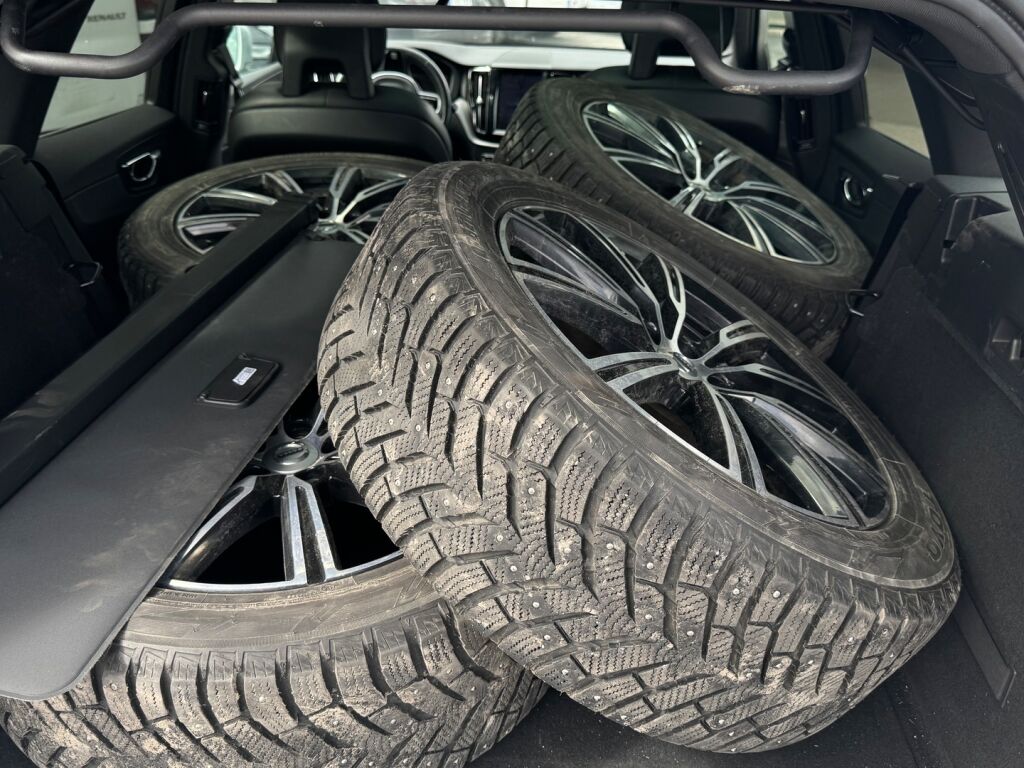 Volvo XC60 2018 Valkoinen