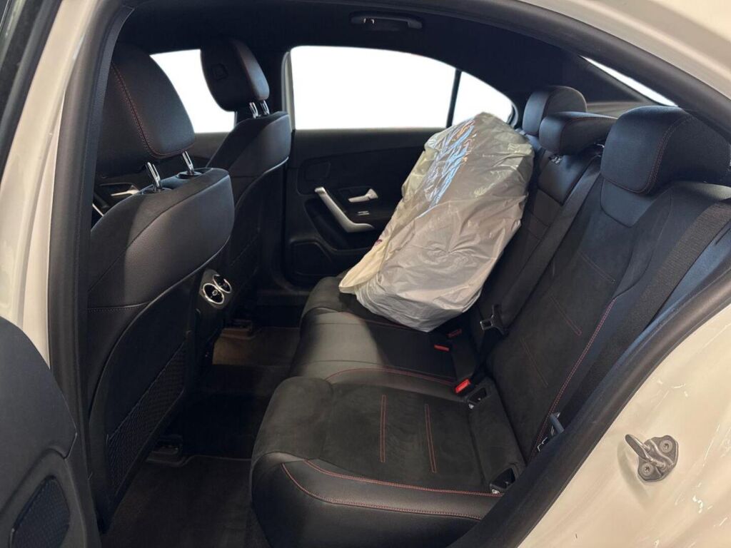 Mercedes-Benz A 2020 Valkoinen