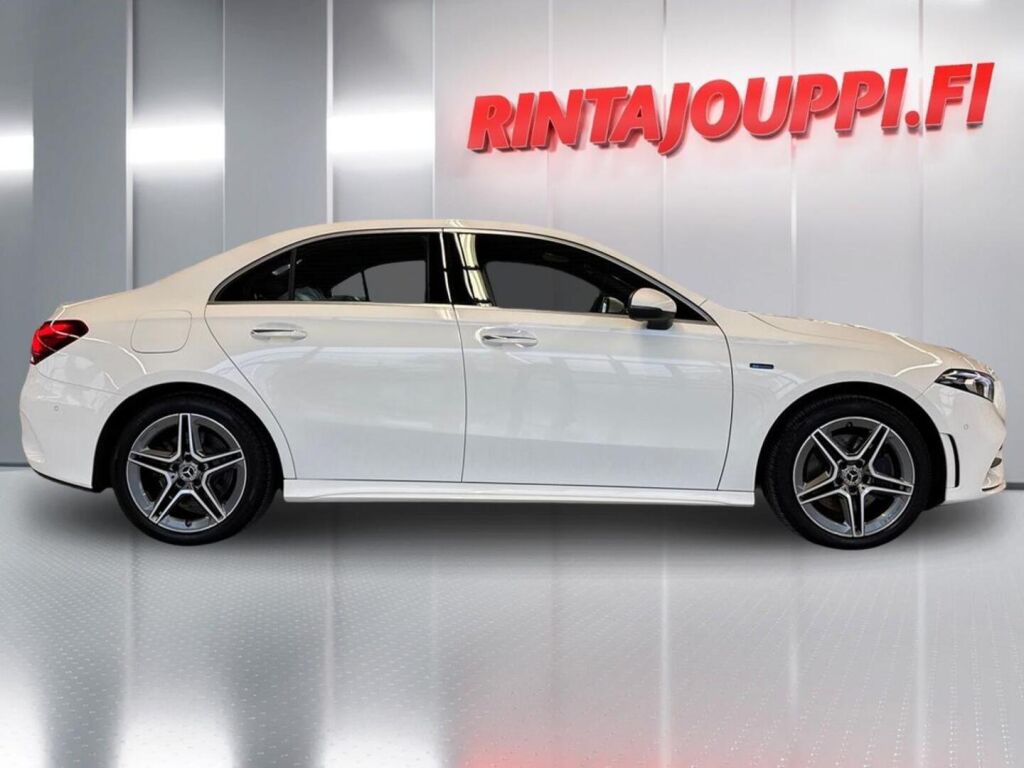 Mercedes-Benz A 2020 Valkoinen
