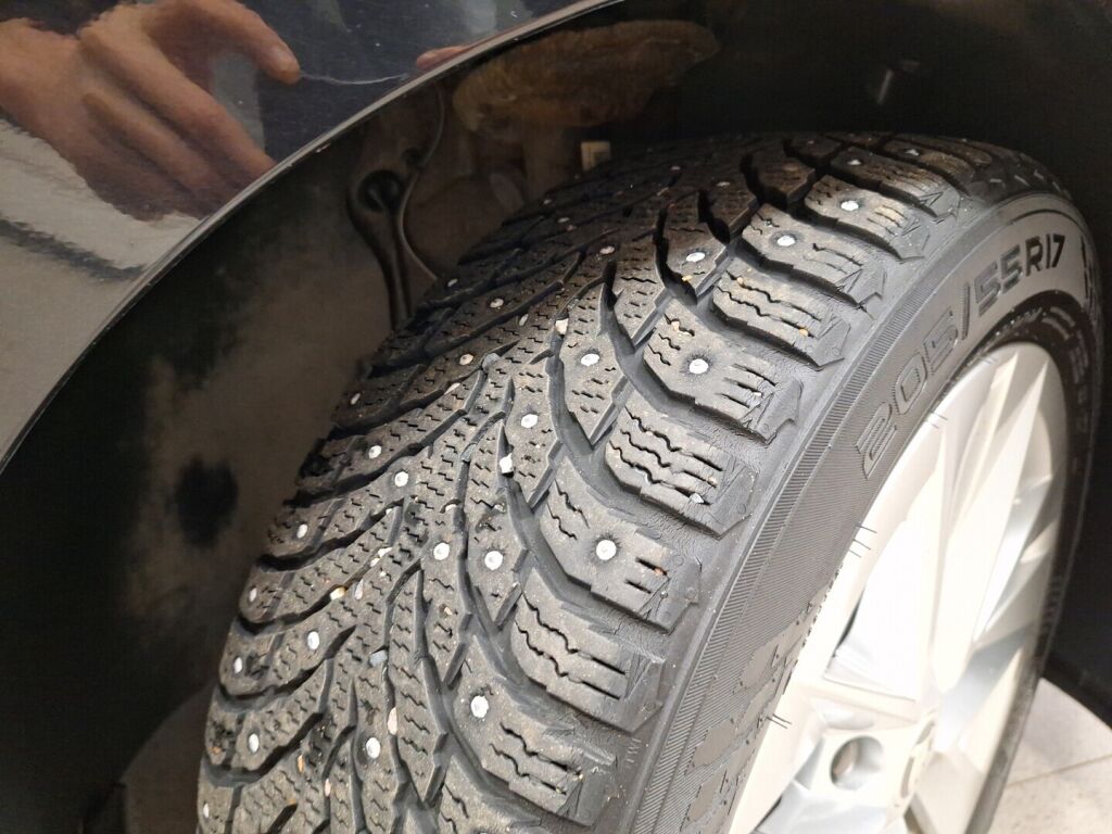 Skoda Octavia 2021 Musta