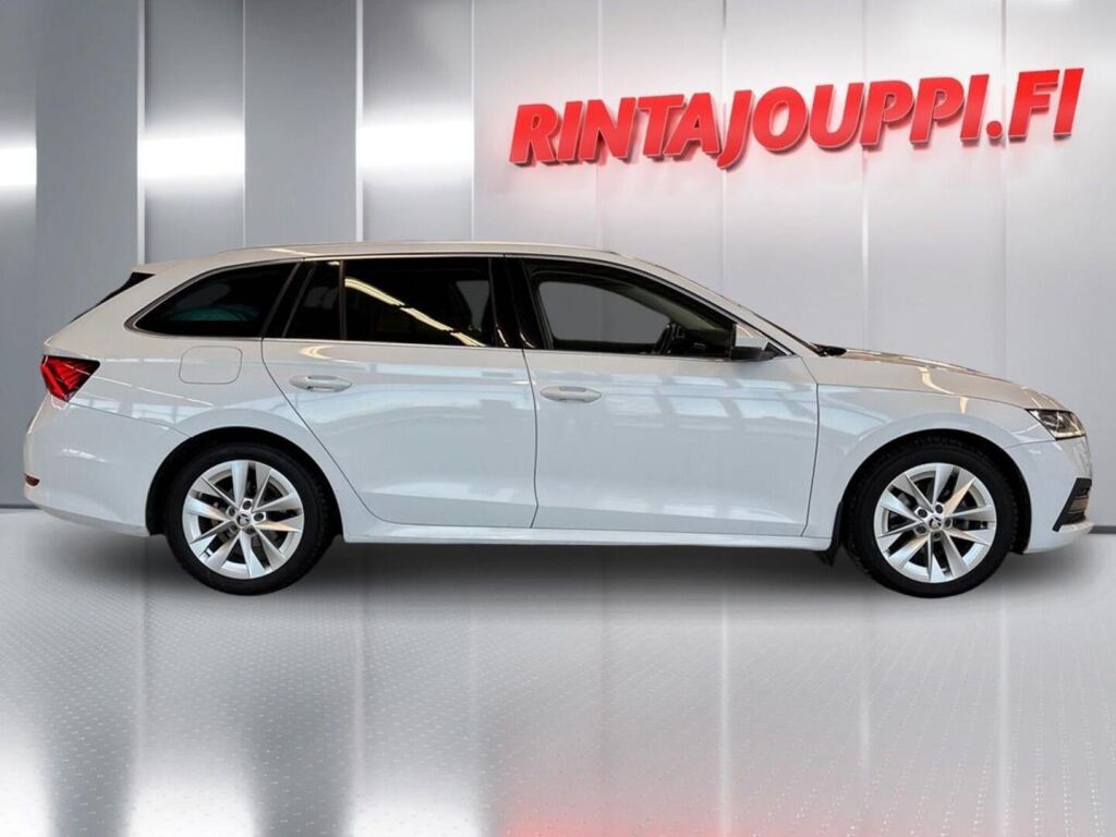 Skoda Octavia 2021 Valkoinen