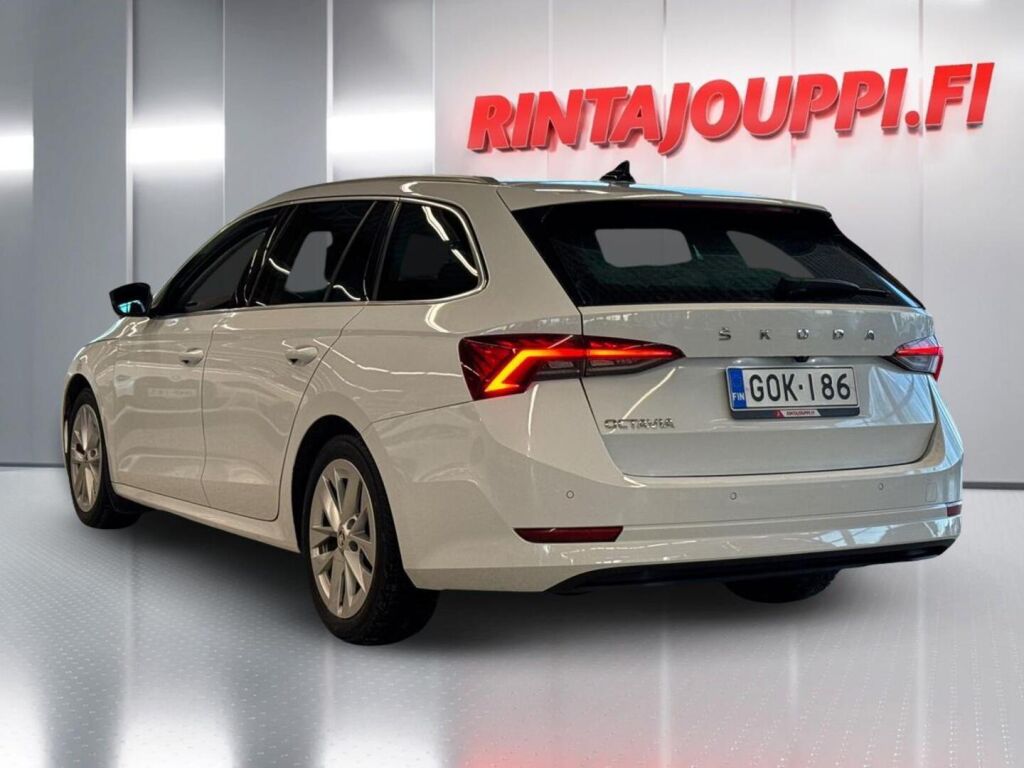 Skoda Octavia 2021 Valkoinen