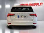 Skoda Octavia 2021 Valkoinen