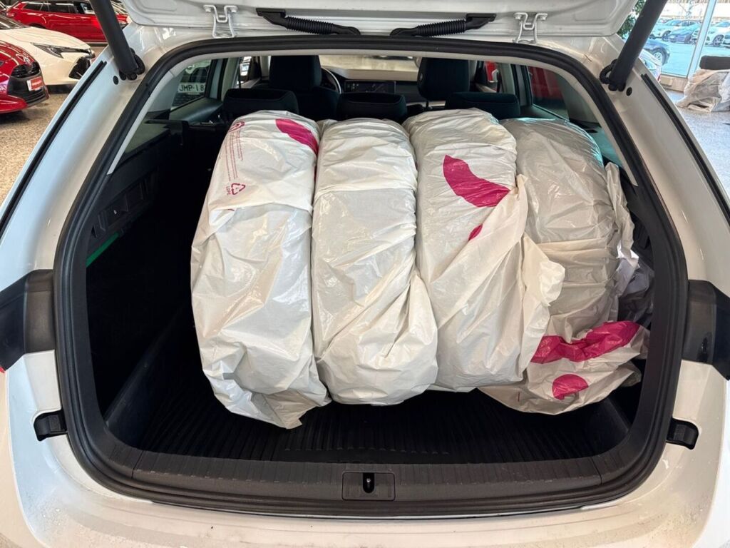 Skoda Octavia 2021 Valkoinen