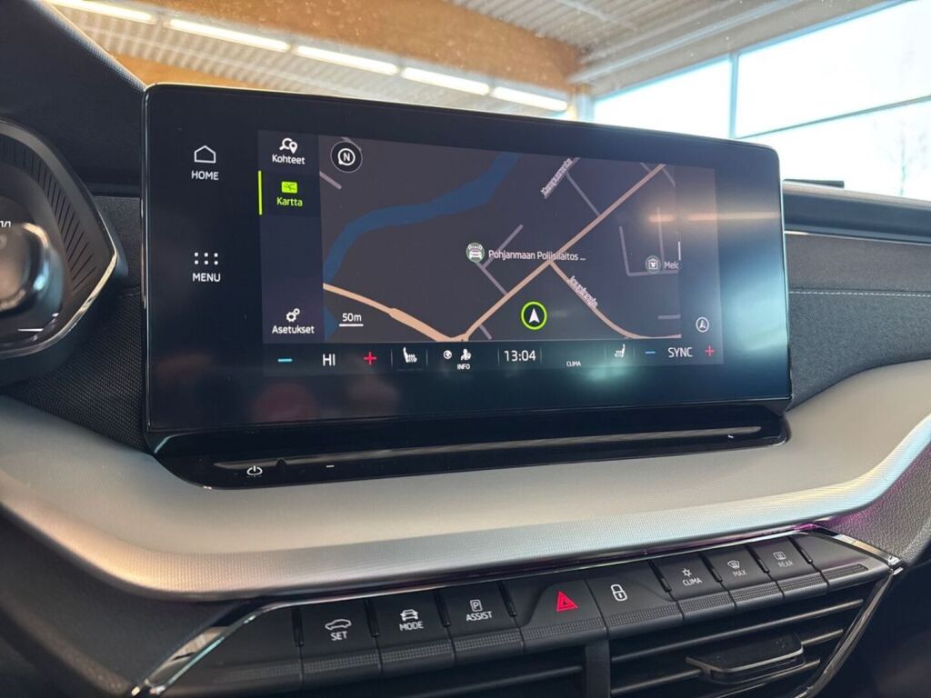 Skoda Octavia 2021 Valkoinen