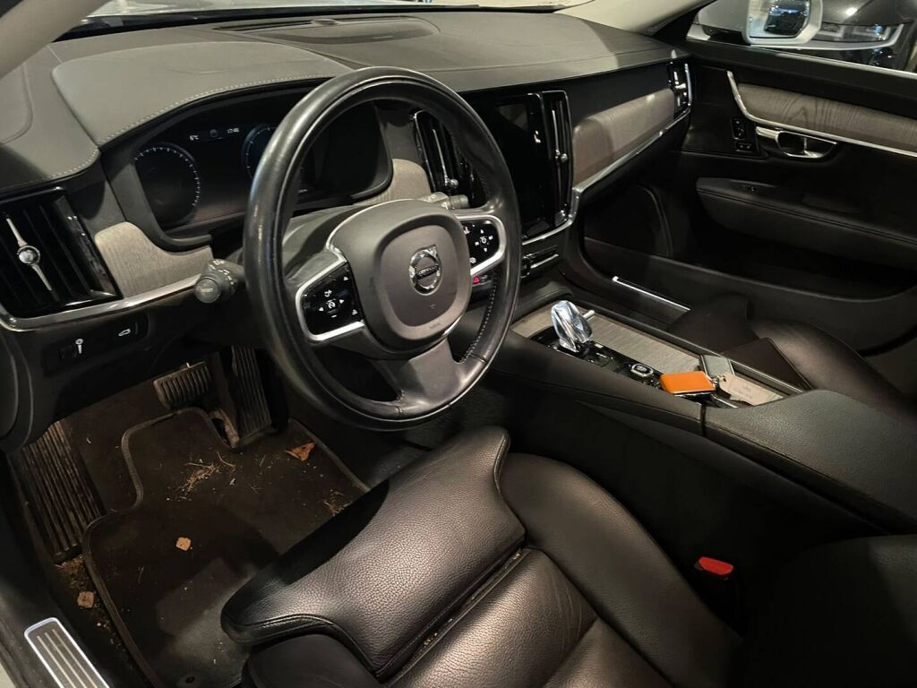 Volvo V90 2020 Harmaa