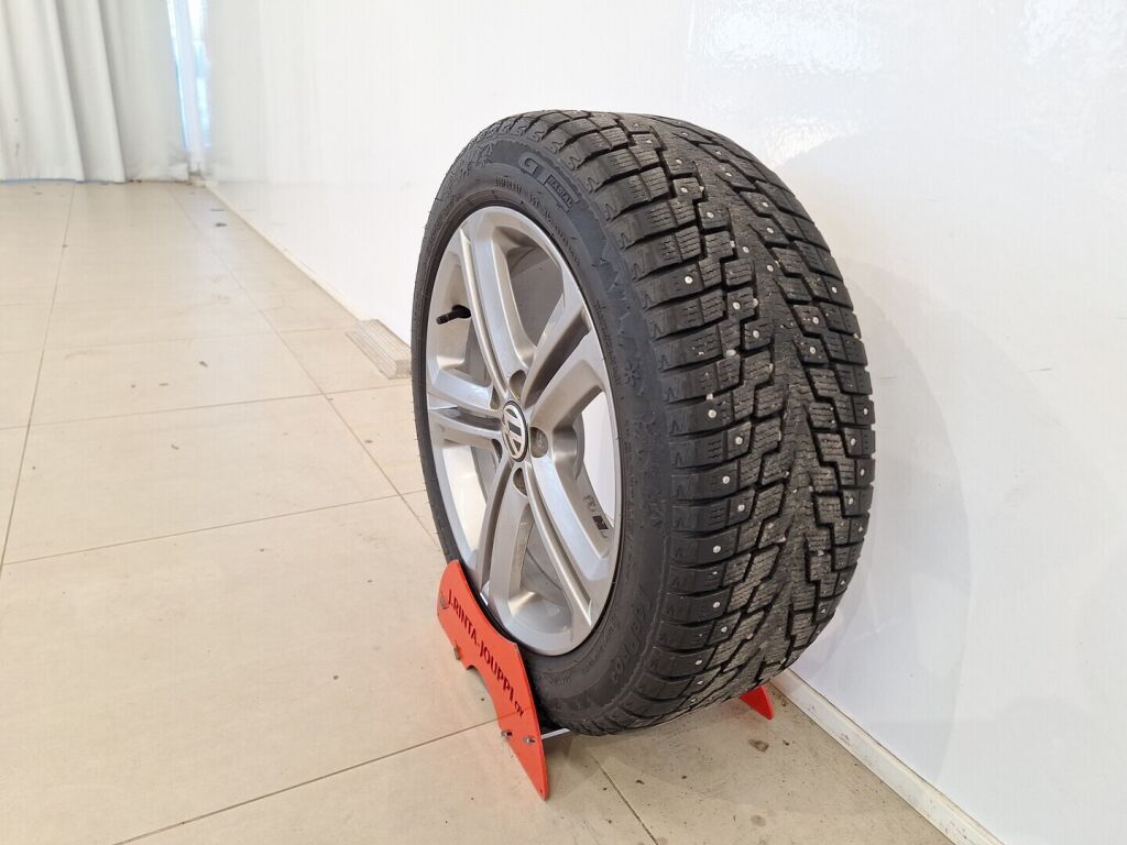 Volkswagen Passat 2013 Harmaa