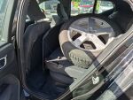 Volvo XC40 2021 Musta