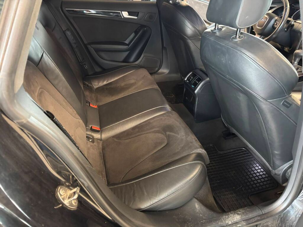 Audi A5 2010 Musta