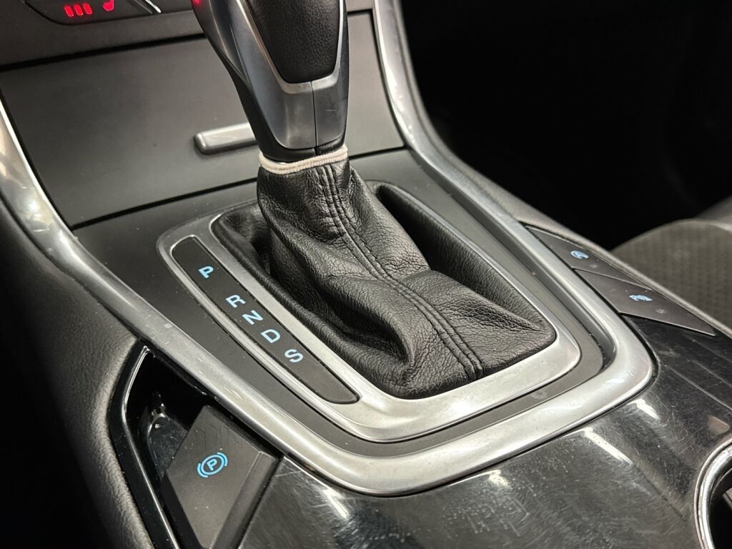 Ford S-Max 2017 Musta