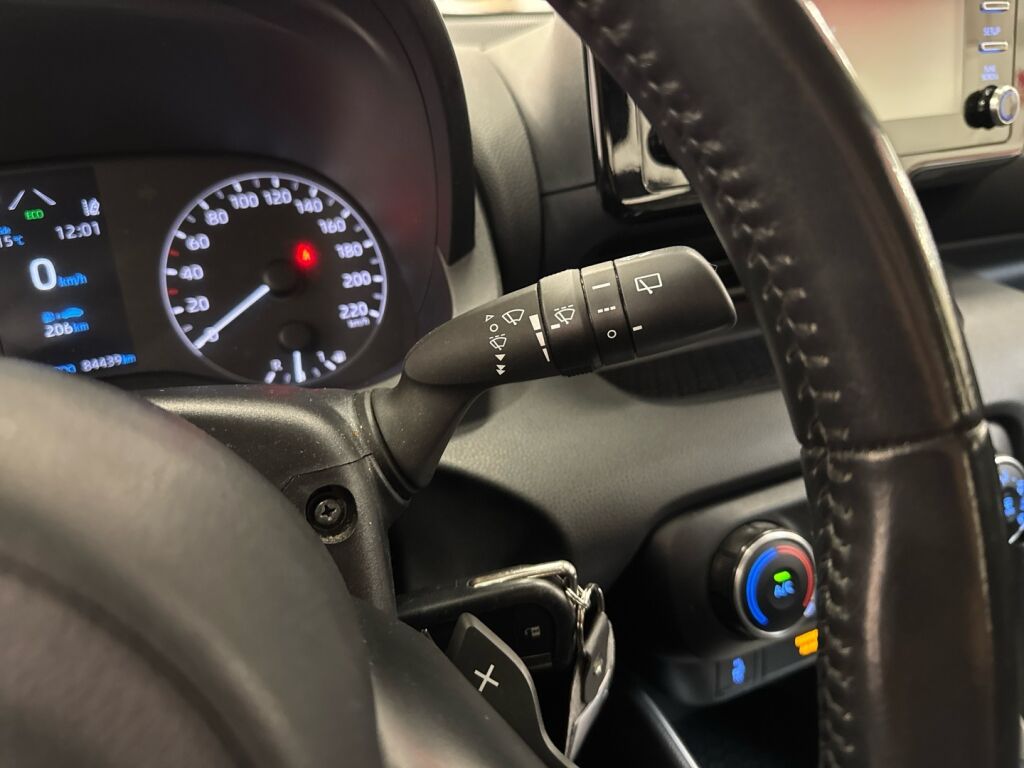 Toyota Yaris 2021 Musta