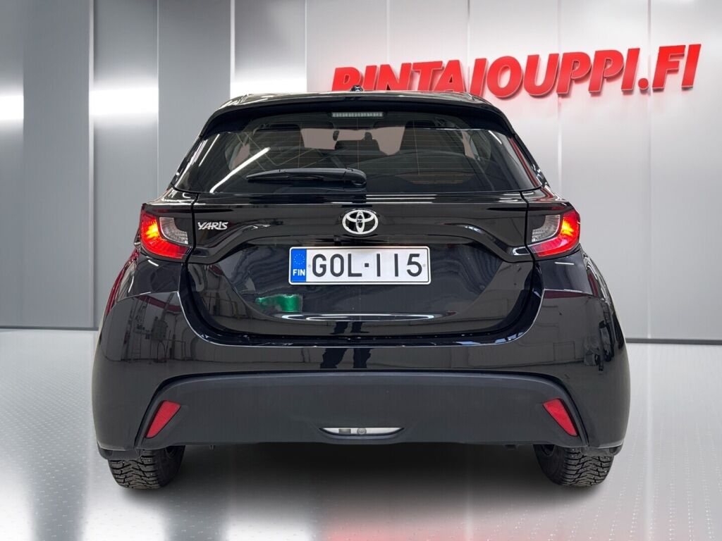 Toyota Yaris 2021 Musta