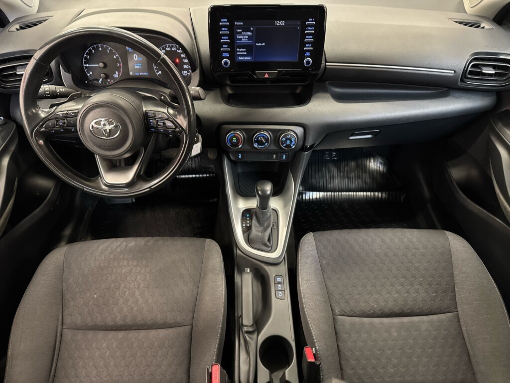 Toyota Yaris 2021 Musta