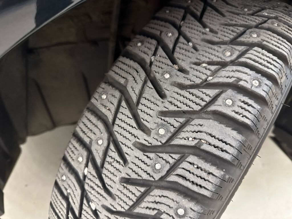 Toyota Yaris 2021 Musta