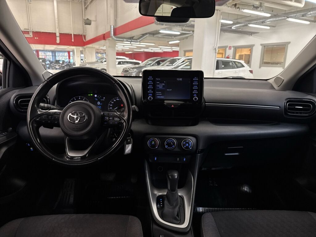 Toyota Yaris 2021 Musta