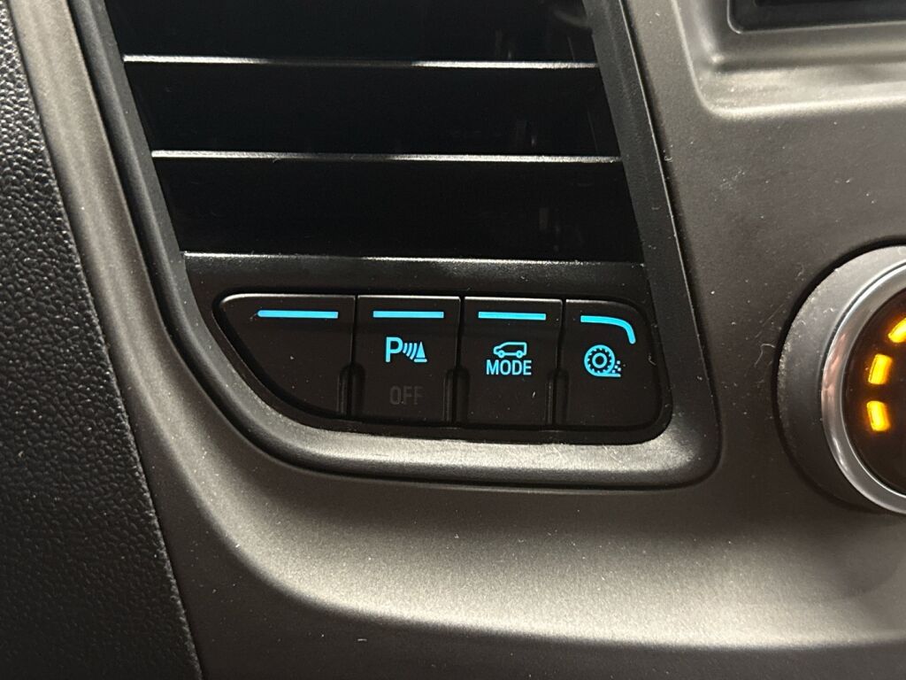 Ford Transit 2021 Valkoinen