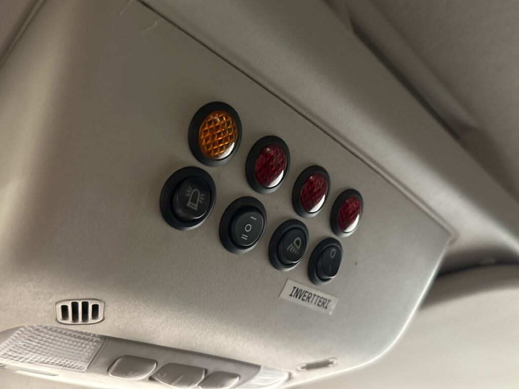 Ford Transit 2021 Valkoinen