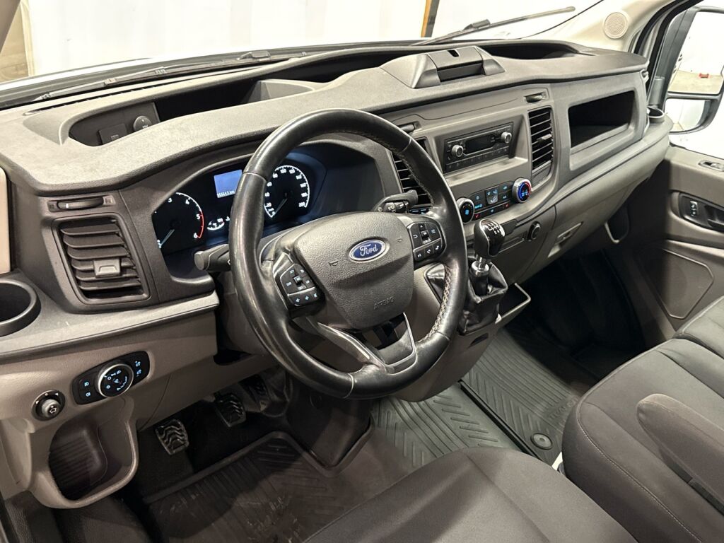 Ford Transit 2021 Valkoinen