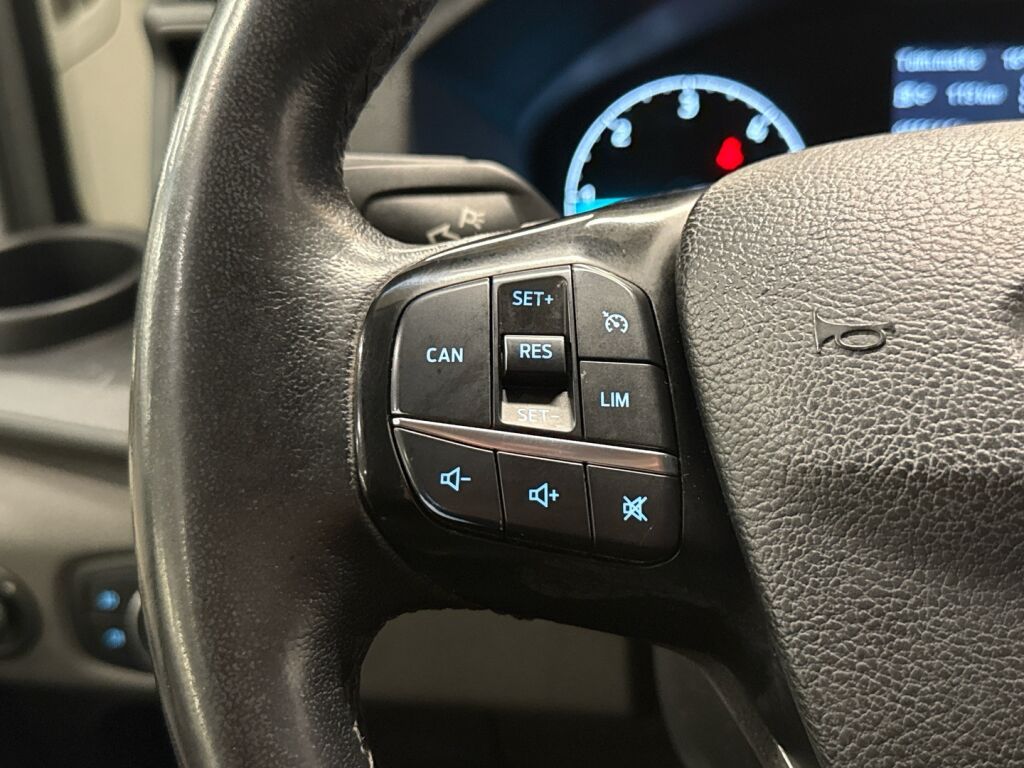 Ford Transit 2021 Valkoinen