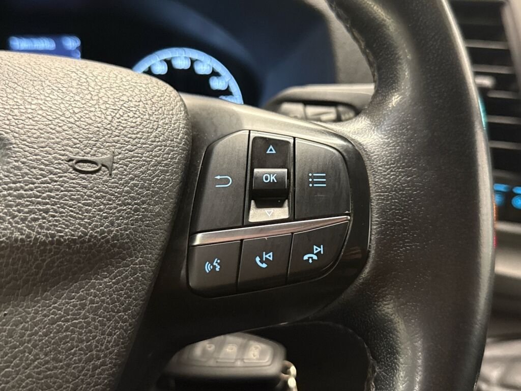 Ford Transit 2021 Valkoinen