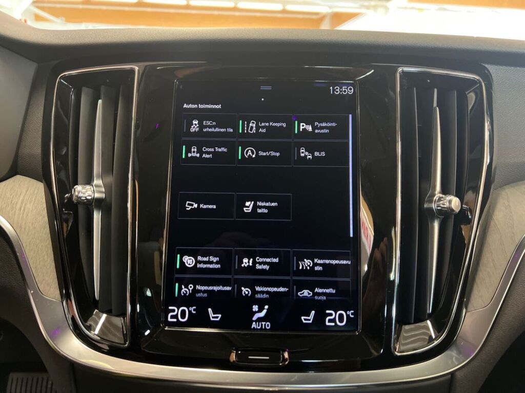 Volvo V60 2022 Harmaa
