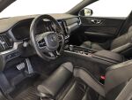 Volvo S60 2021 Musta