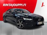 Volvo S60 2021 Musta