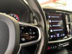 Volvo S60 2021 Musta
