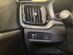 Volvo S60 2021 Musta
