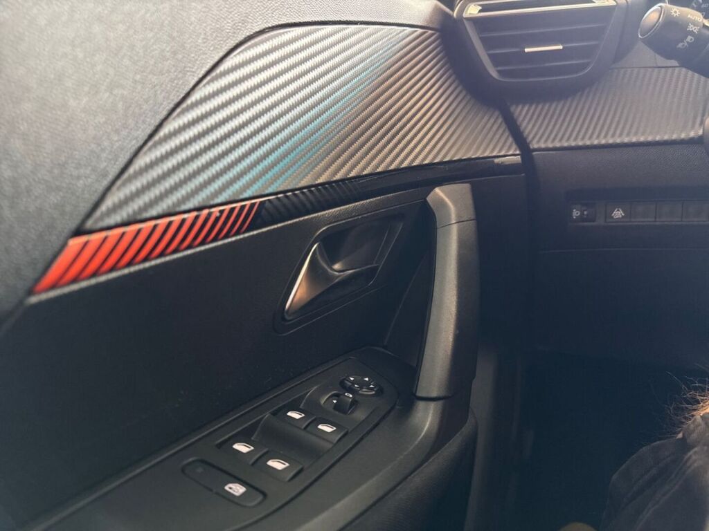 Peugeot 2008 2020 Harmaa