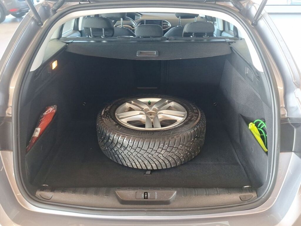 Peugeot 308 2021 Harmaa