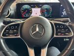 Mercedes-Benz A 2020 Punainen