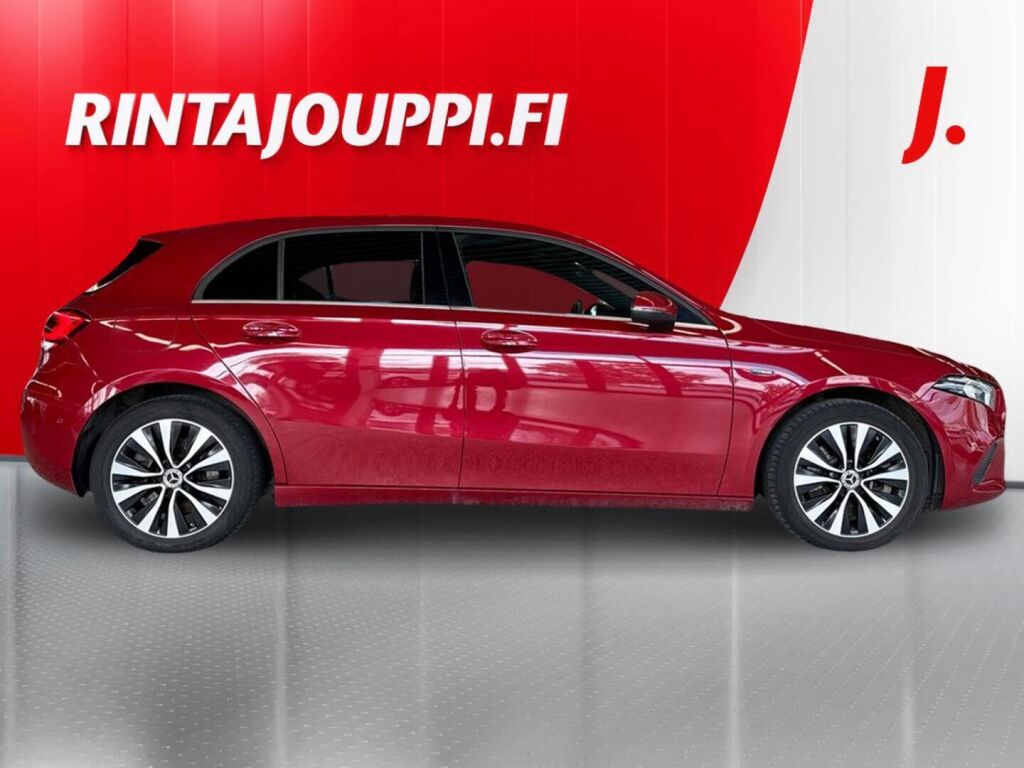 Mercedes-Benz A 2020 Punainen