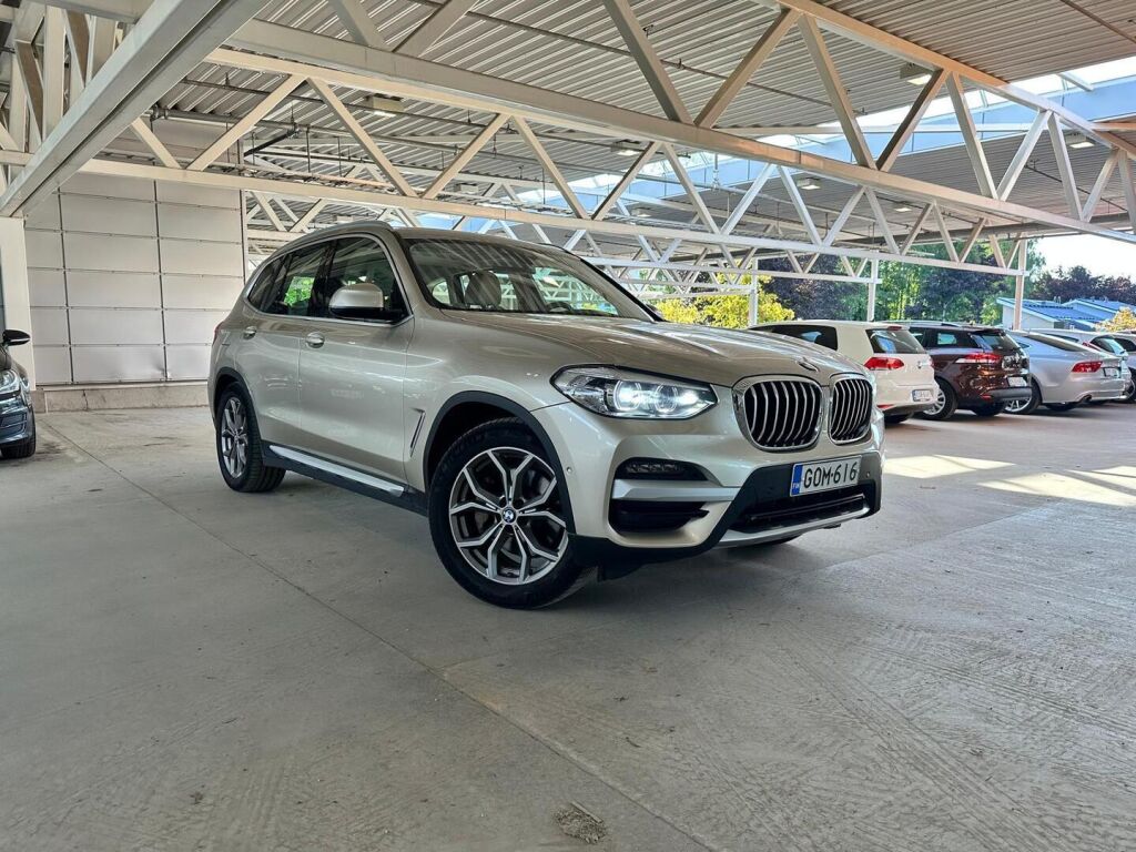 BMW X3 2021 Ruskea (beige)