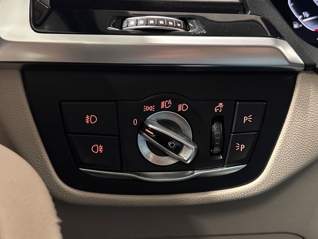 BMW X3 2021 Ruskea (beige)