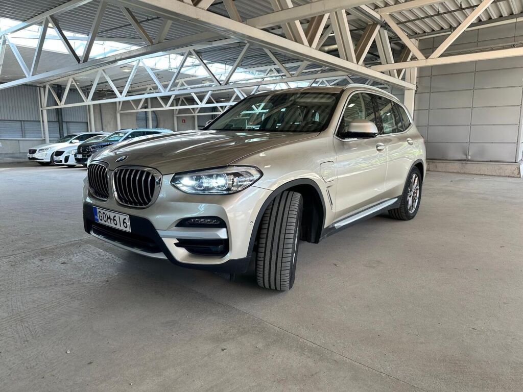 BMW X3 2021 Ruskea (beige)