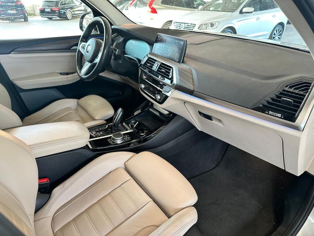 BMW X3 2021 Ruskea (beige)