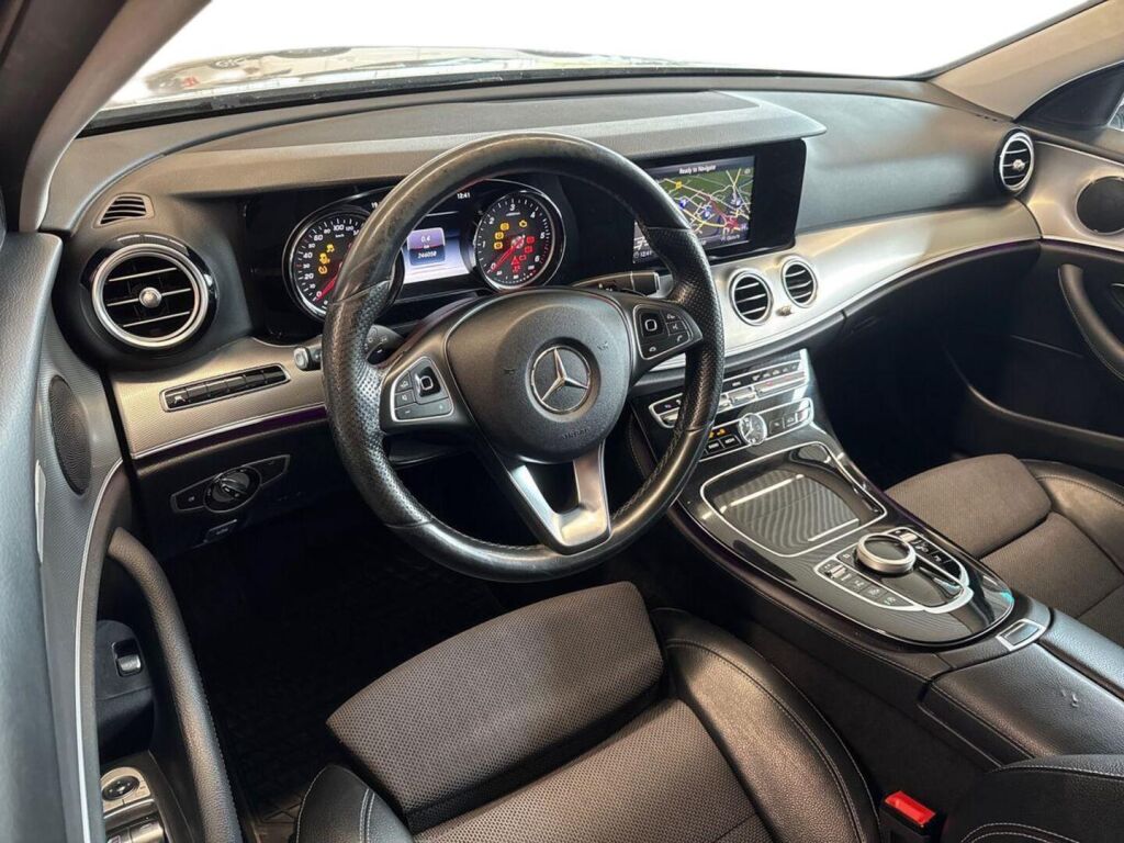 Mercedes-Benz E 2017 Hopea