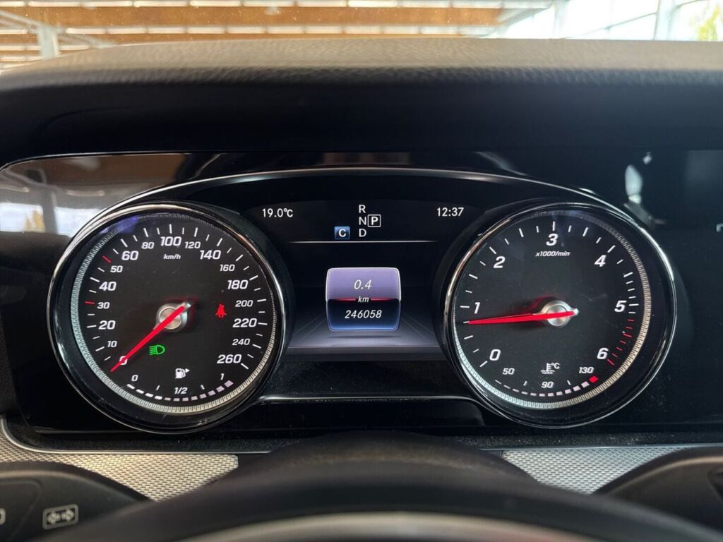 Mercedes-Benz E 2017 Hopea