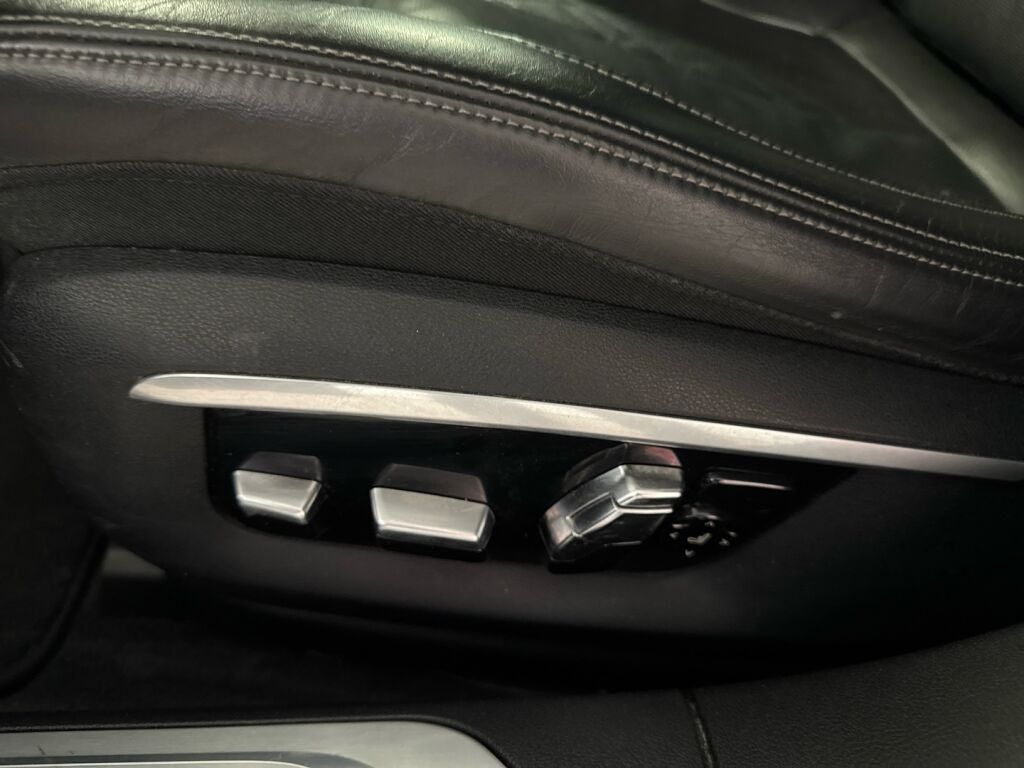 BMW 740 2016 Musta