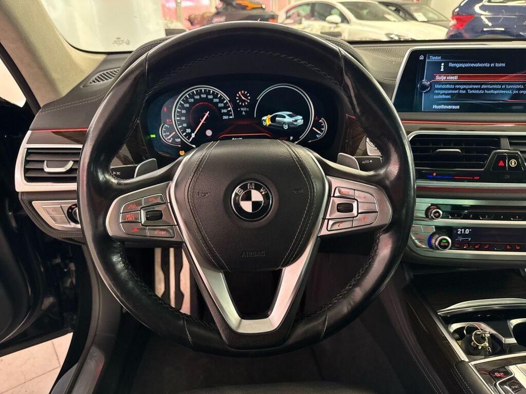 BMW 740 2016 Musta