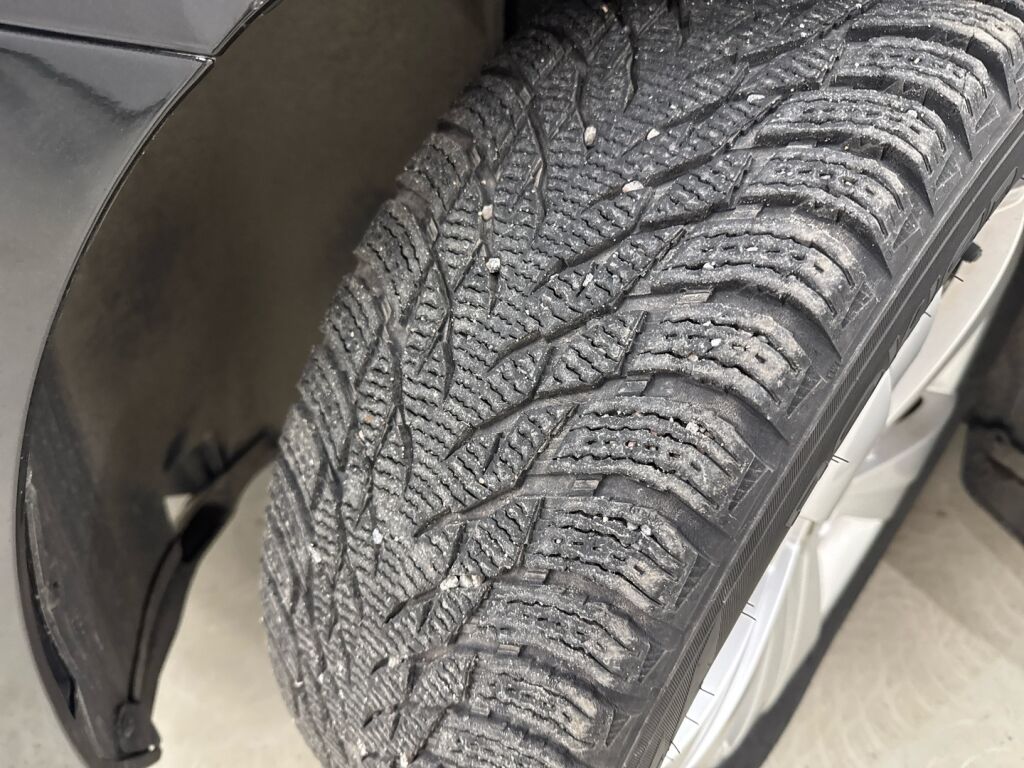 Skoda Superb 2021 Musta