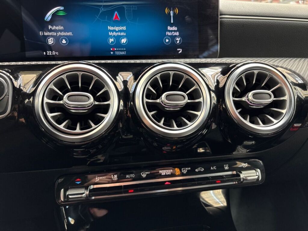 Mercedes-Benz A 2020 Musta