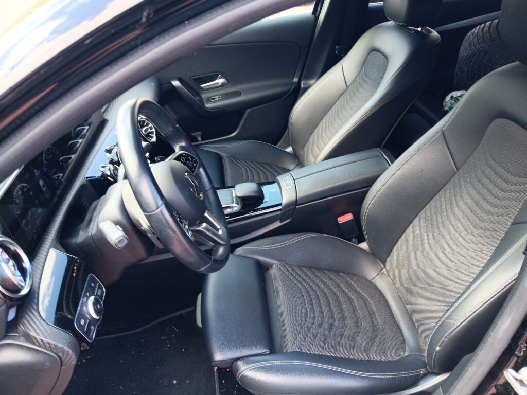 Mercedes-Benz A 2020 Musta