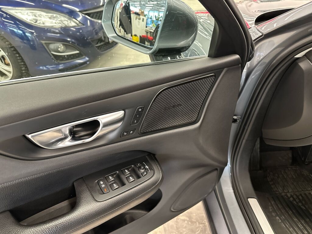 Volvo S60 2021 Harmaa