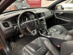 Volvo V60 2015 Musta
