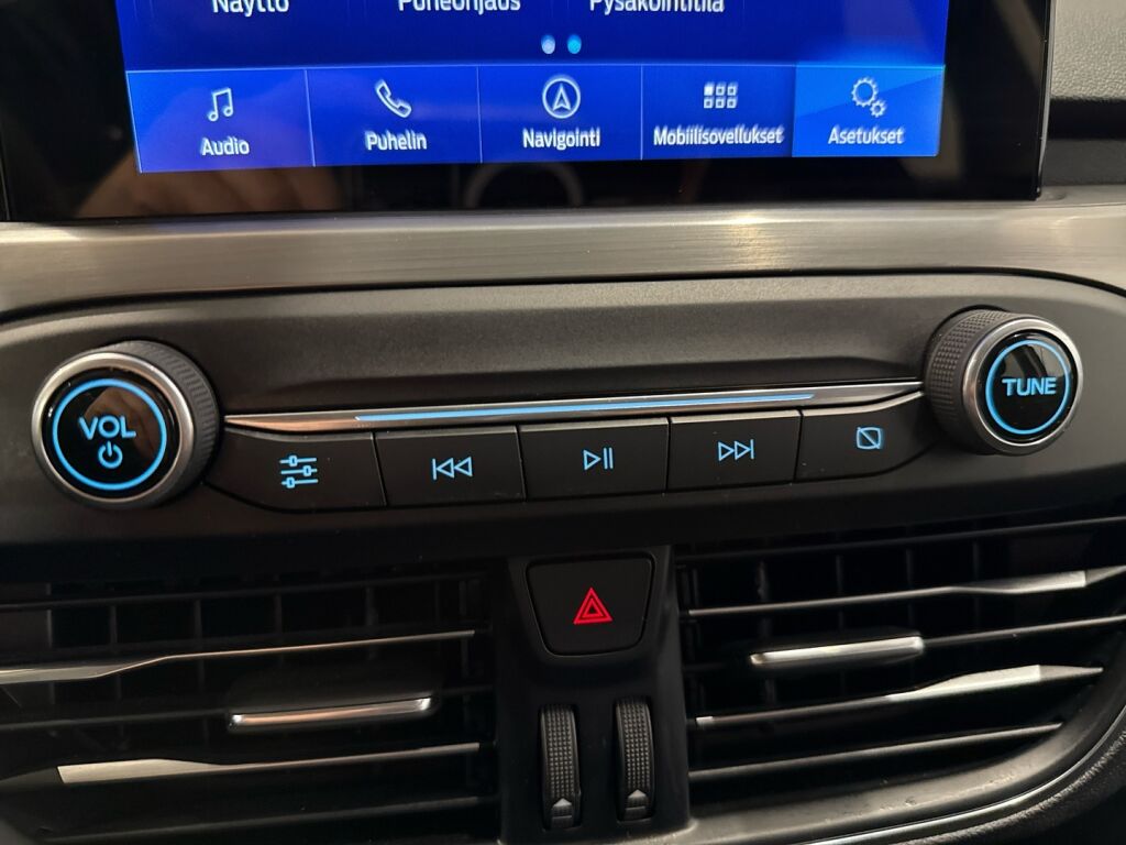 Ford Focus 2021 Musta